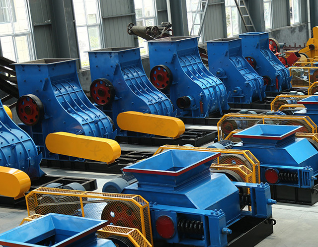 雙級無篩底粉碎機(jī),雙級破碎機(jī)機(jī)廠家,雙級粉碎機(jī)價(jià)格,雙級錘式破碎機(jī) 雙級無篩底粉碎機(jī),雙級破碎機(jī)機(jī)廠家,雙級粉碎機(jī)價(jià)格,雙級錘式破碎機(jī)